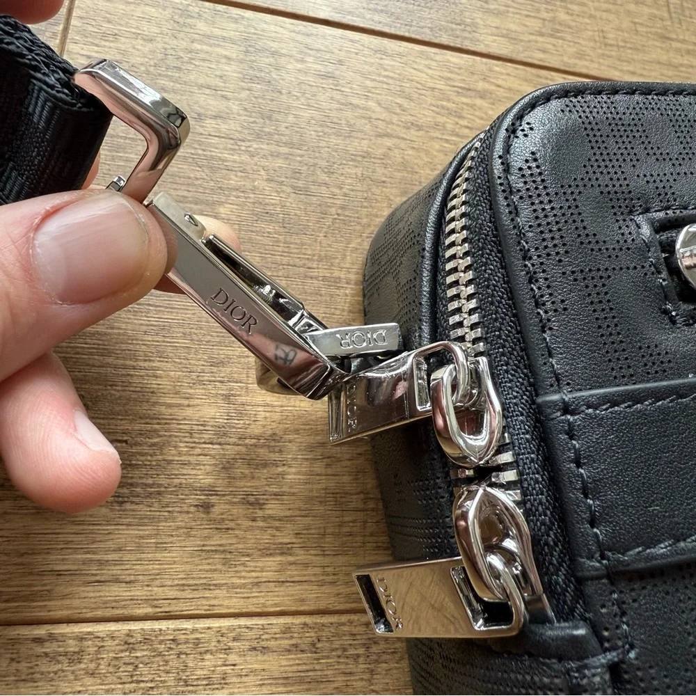 Dior Leather Oblique Safari Handbag - Picture 3 of 7